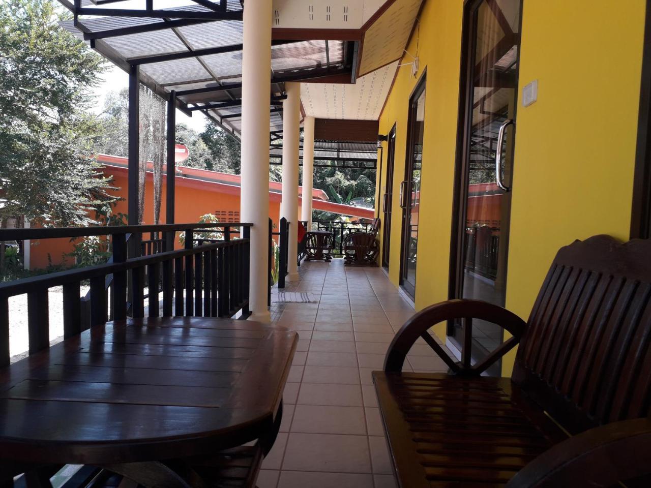 Lanta Lucky House Hotel Ko Lanta Kültér fotó